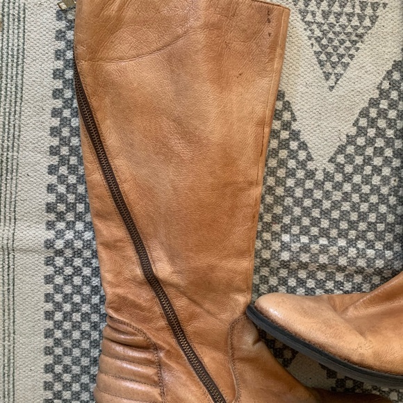 Steve Madden Abby Boot - Picture 4 of 9